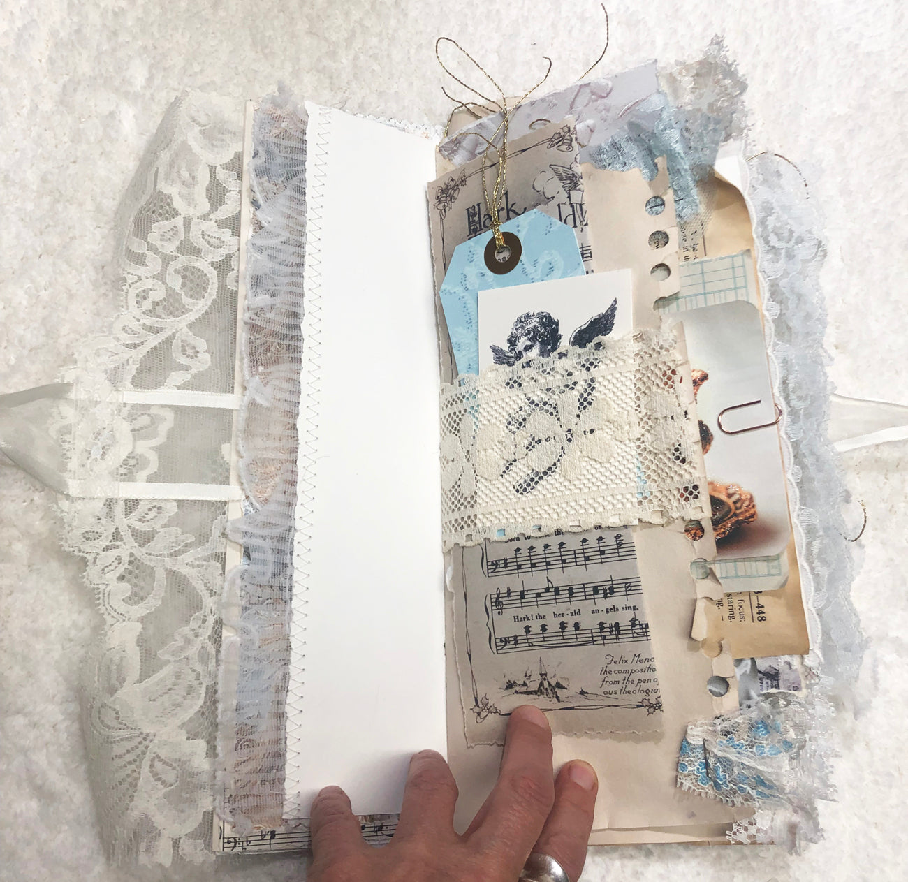 Winter Junk Journal | Glittery Green with Lace & Angels
