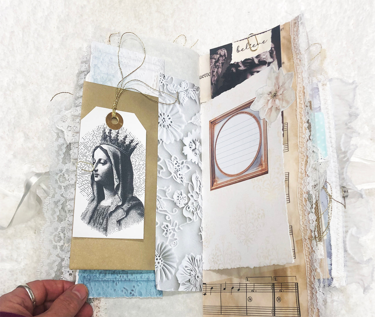 Winter Junk Journal | Glittery Green with Lace & Angels